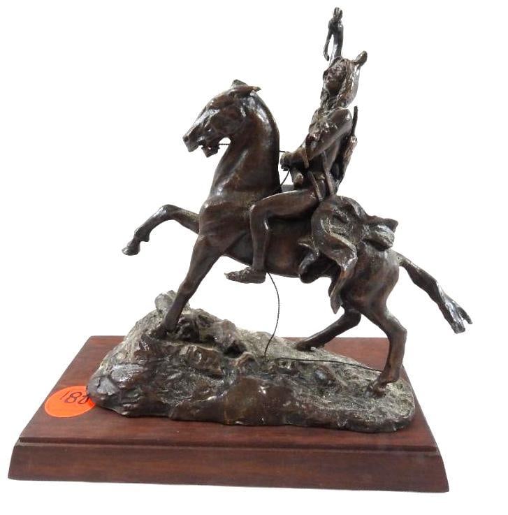 Franklin Mint Frederic Remington Art Museum 7" The Scalp" on stand: Franklin Mint Frederic Remington Art Museum 7" The Scalp" on stand, 7" long