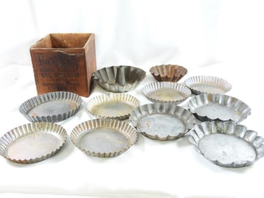 LOT of 10 Primitive Antique kitchen molds and a bundt pan mold, ranging in diameter from 5.75" to 8"