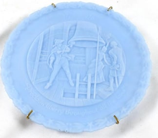 Fenton light blue Official USA Bicentennial Commemorative Project 8.25" plate