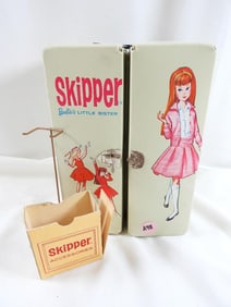 SKIPPER, BARBIE'S Little Sister Carrying Case with Handle