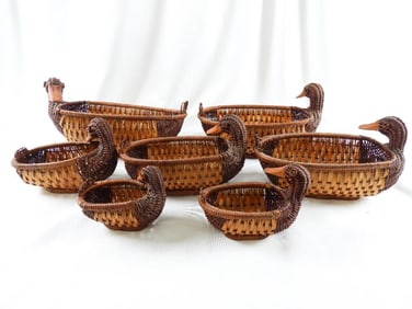 Vintage LOT OF 8 Decorative wicker ducks with wooden beaks nesting baskets