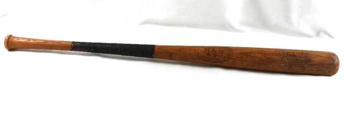 Joe DI MAGGIO Model Hillerich & Bradsby Co wooden baseball bat