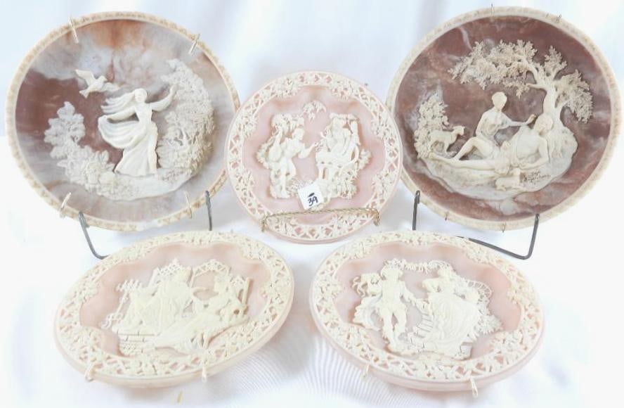 LOT OF 5 Bradex Cameo Marble stylplates including Romeo and Juliet, 0249, 1705A, 7351A, 07292, 11453: LOT OF 5 Bradex plates including Romeo and Juliet, 0249, 1705A, 7351A, 07292, 11453 (see photos for designs/markings), 3 are 8.25" diameter and 2 are 10" diameter