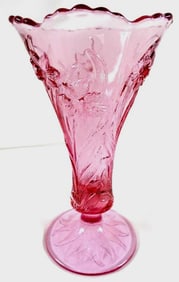 Vintage Fenton Art Glass Dusty Rose Daffodil Vase
