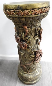 Vintage-style decorative column/pedestal with floral motif