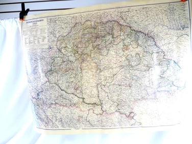 Administrative map of Hungary includes a legend and list of political divisions