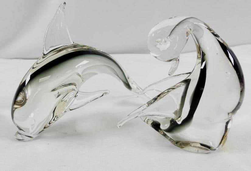 LOT OF 2 MURANO glass animals: penguin and dolphin: LOT OF 2 MURANO glass animals: penguin, 5"x4"x3", and dolphin, 5.5"x7"x3"