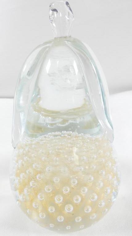 Art Glass Pear Controlled Bubble paperweight with gold interior: Art Glass Pear Controlled Bubble paperweight with gold interior, 5.5"T x 3"W at widest part
