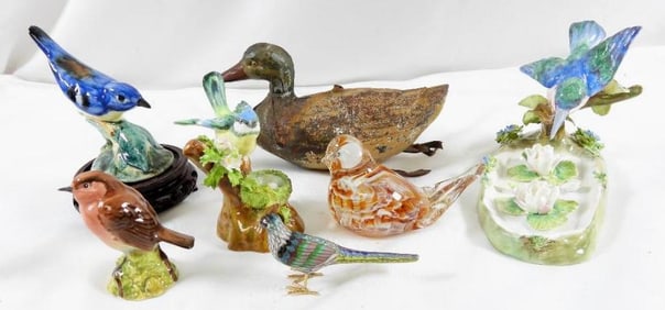 LOT OF 7 birds: Staffordshire, Beswick, etc.