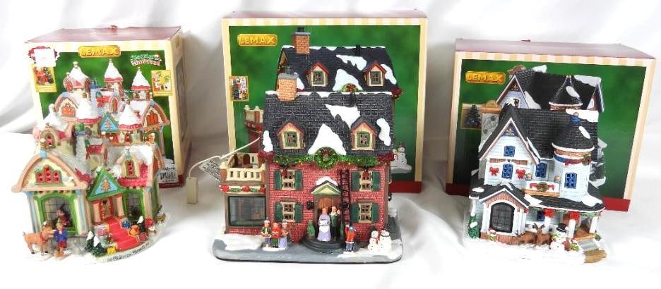 LOT OF 3 LEMAX lighted residencies in boxes: LOT OF 3 LEMAX houses in boxes: Christmas Residence #85389, 5.5"Lx5.5"Wx7"T, 6.5"Lx5"Wx7"T, Santa's House #65356, Decorating the New England Hearth, #45827, 9"Lx5.5"Wx8.5"T