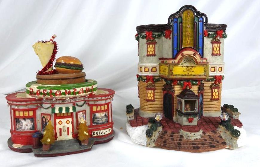 LOT OF 2 LIGHTED buildings, 1 VILLAGE BUILDING (1 of 4)