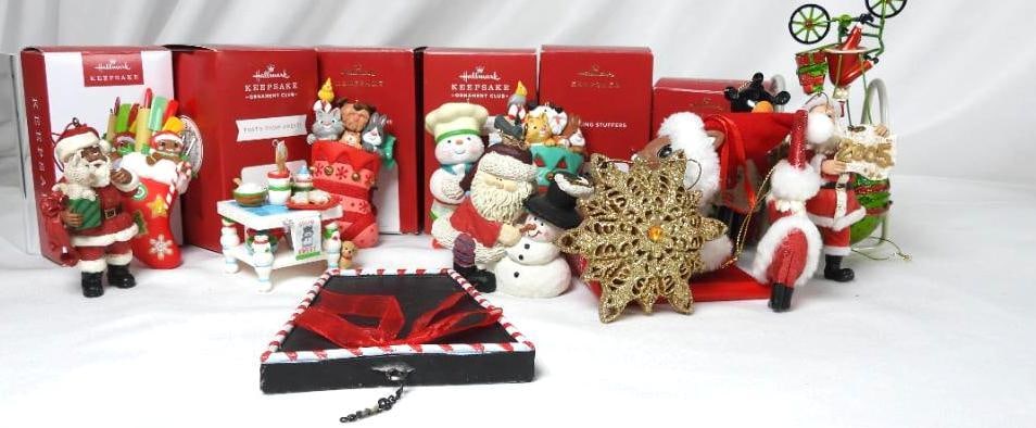 LOT OF 15 CHRISTMAS ORNAMENTS: HALLMARK in boxes (1 of 5)