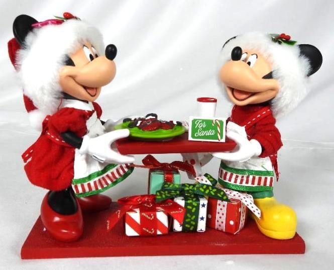 DEPT 56 DISNEY POSSIBLE DREAMS Fresh Baked (1 of 2)