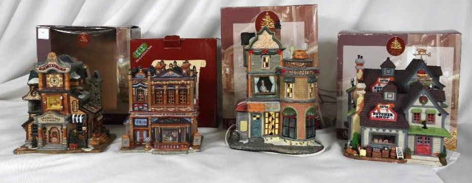 LOT OF 4 ENCHANTED FOREST CHRISTMAS in boxes (1 of 6)
