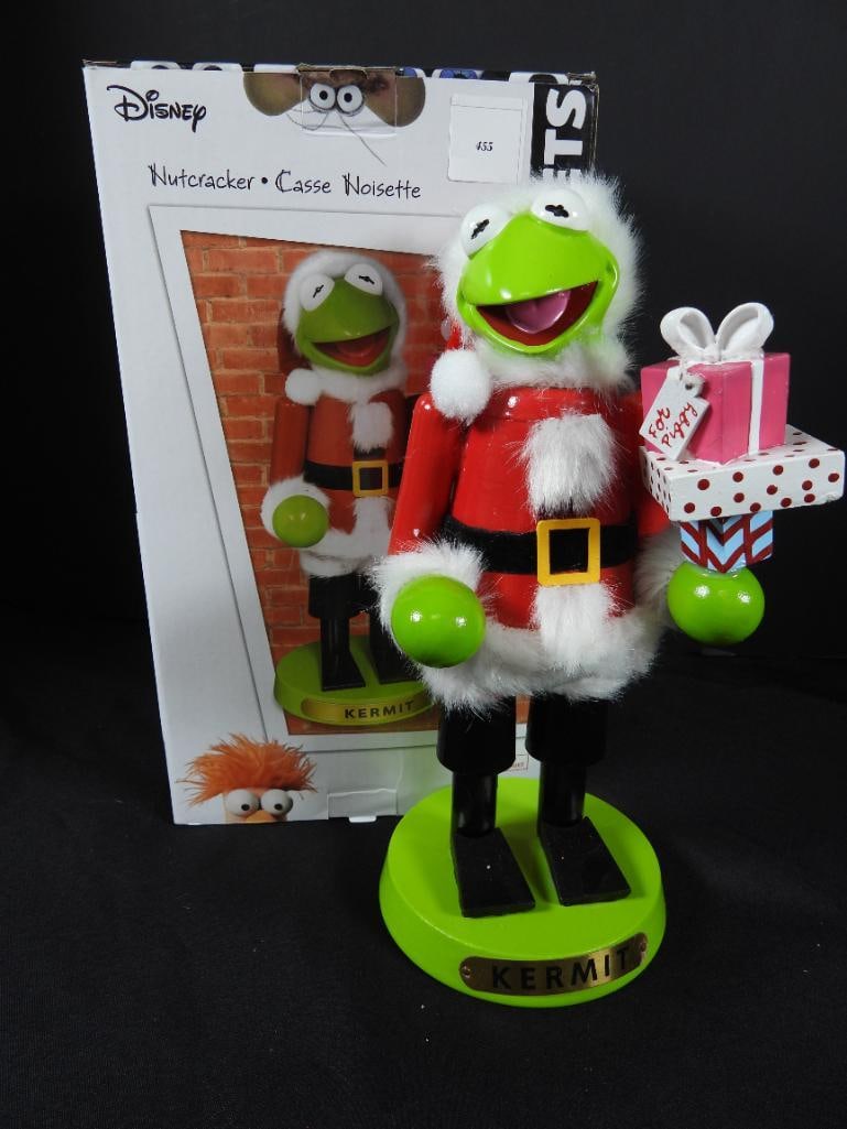 DISNEY MUPPETS KERMIT THE FROG NUTCRACKER in box: DISNEY MUPPETS KURT S. ADLER KERMIT THE FROG 10" tall NUTCRACKER in original box, wearing Santa suit holding presents and 4" lime green Kermit platform
