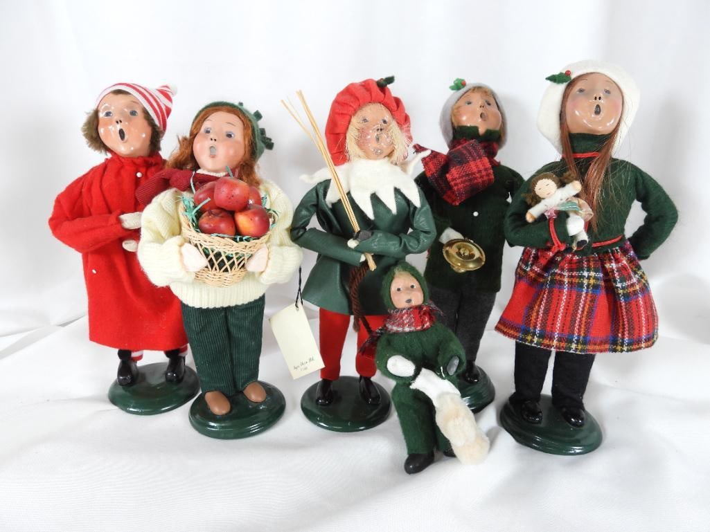 LOT OF 6 BYERS' CHOICE some signed some numbered (1 of 20)