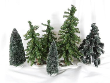LOT OF 4 DEPARTMENT 56 TREES