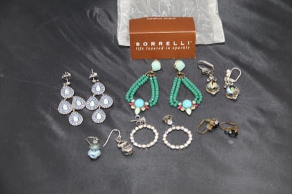 Lot of 6 pair Sorelli Designer Jewelry Earrings all pierced.