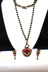 Patrice black onyx Carnelian pendant necklace & earrings set