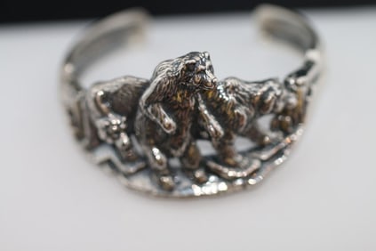 Kabana solid sterling silver bear family Wide cuff bracelet