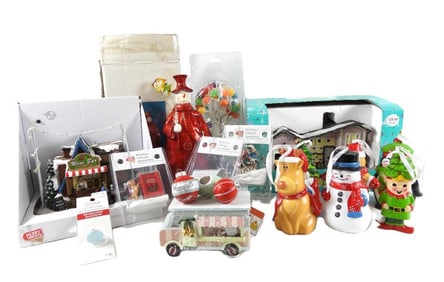 LOT OF 15: RETROVILLE, ornaments, MERRY MOMENTS