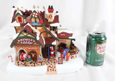 Large LEMAX KRINGLE'S Cottage w/ Santa/Mrs. Claus