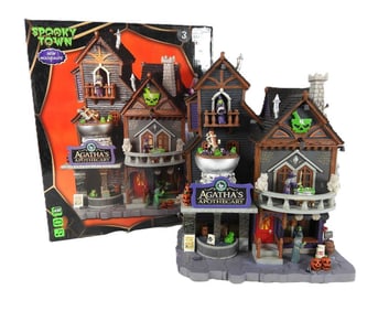 LEMAX SPOOKY TOWN Agatha's Apothecary in orig box
