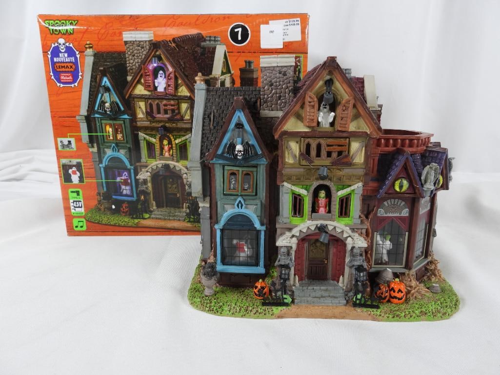 LEMAX SPOOKY TOWN EXCLUSIVE Madness Manor in box: LEMAX SPOOKY TOWN EXCLUSIVE Madness Manor Exterior Light Building, in original box, #45205, musical with included adapter, not tested, ghosts, cat spooky eyes, jack-o-lanterns, crows and more, 9"Lx6"W