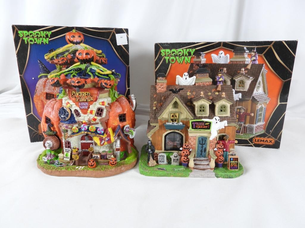 LOT OF 2 LEMAX SPOOKY TOWN Candy Shop/Spooky Home: LOT OF 2 LEMAX SPOOKY TOWN in original boxes: Sugared Pumpkin Candy Shoppe, #25855, with skeleton, candy corn, jack-o-lanterns, spiders and more, 7.5"Lx5.5"Wx9"T; Spooky Winner, Decorated Porcelain Li