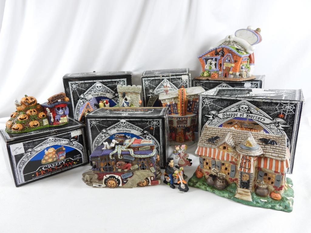 LOT OF 6 CREEPY HOLLOW HALLOWEEN, original boxes: LOT OF 6 CREEPY HOLLOW HALLOWEEN in original boxes with corded bulbs as needed (not tested); Shoppe of Horrors with bats, black cat, cauldrons, spider webs and jack-o-lanterns, 8"Lx5"Wx5.5"T; Skeleton