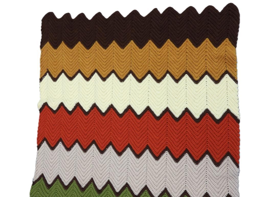 Antique handmade zigzag pattern afghan - 3