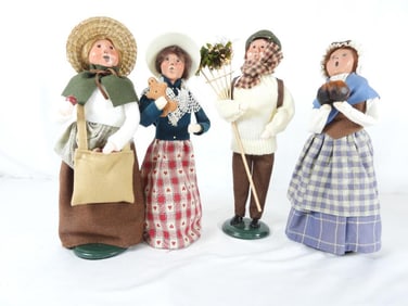 LOT OF 4 BYERS CHOICE CAROLERS SIGNED HARVEST/XMAS
