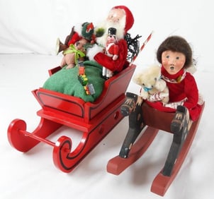 LOT OF 2 BYERS CHOICE CAROLERS XMAS