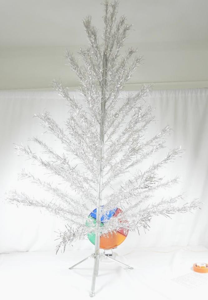 VINTAGE 68" ALUMINUM TAPER TREE TINSEL W/ BOX & LIGHT: This is an amazing RARE find with a tall 5'8" to the top of the tree (top branch) with graduated size branches up to 24" long. The original light silver gray painted poles come together in the origina