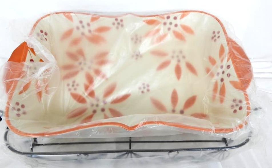 LOT OF 8 LONGABERGER (1 of 1)