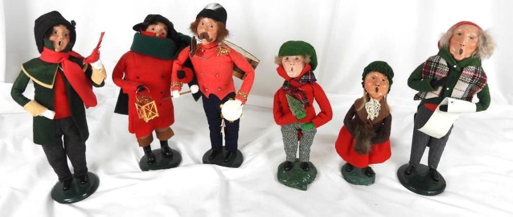 LOT OF 6 BYERS CHOICE CAROLERS (1 of 11)