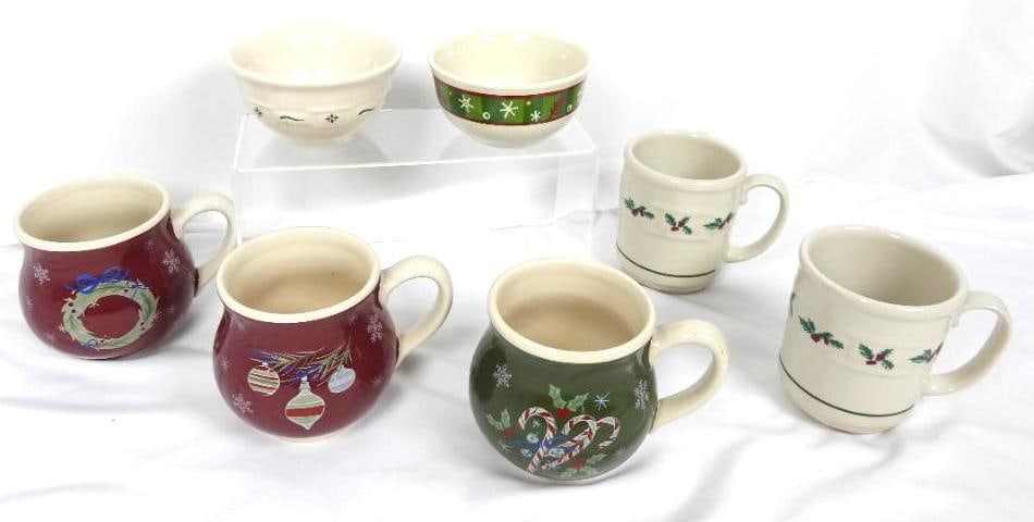 LOT OF 7 COLLECTABLE LONGABERGER CHRISTMAS MUGS: LOT OF 7 COLLECTABLE LONGABERGER XMAS MUGS : 3 Holiday potbelly mug decorated with wreaths, candy canes, and Christmas ornaments L5"xW4"xH4"; 2 Traditional style coffee mugs decorated with holly