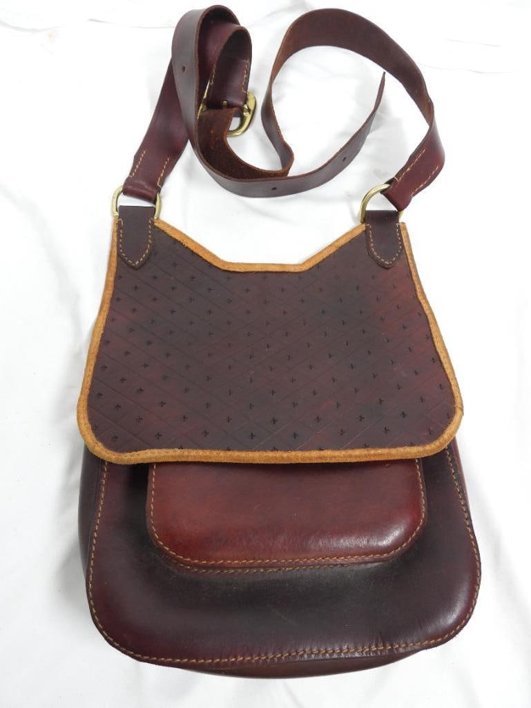 VINTAGE HANDCRAFTED "MESSENGER" STYLE SADDLE BAG (1 of 2)