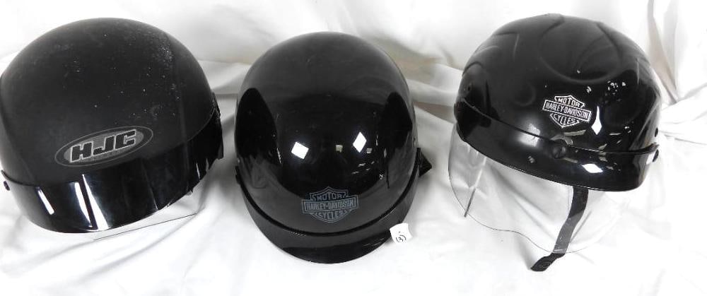 LOT OF 3 MOTORCYCLE HELMETS, 2 HARLEY DAVIDSON, 1 HJC (1 of 10)