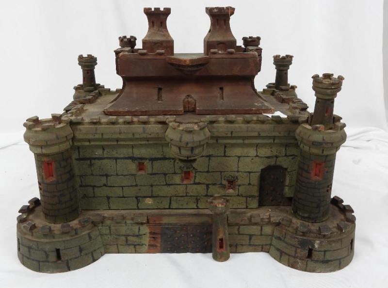 Vintage / Antique Primitive Large Wood Castle (1 of 5)