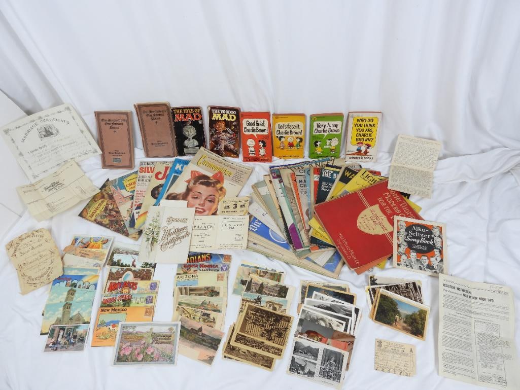 Set of 30 Vintage Books mad, Charliey Brown and more ephemera, (1 of 6)