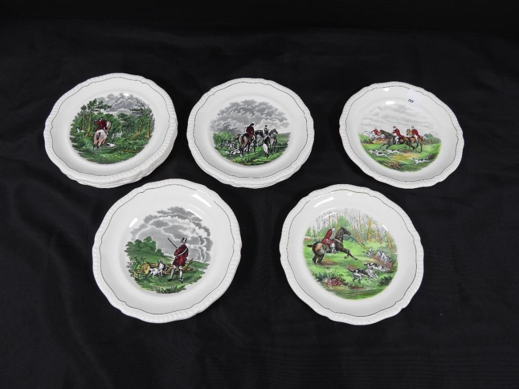 Lot of 12 COPELAND ENGLAND "Hunting Scenes" 7.75" Salad Plates (1 of 9)