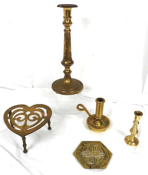 Lot of 5 Antique and Vintage Brass Candlesticks & trivets (1 of 8)