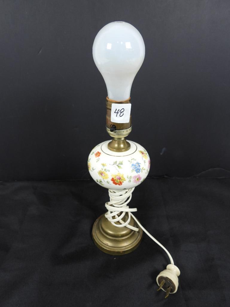 Vintage floral table lamp (1 of 4)
