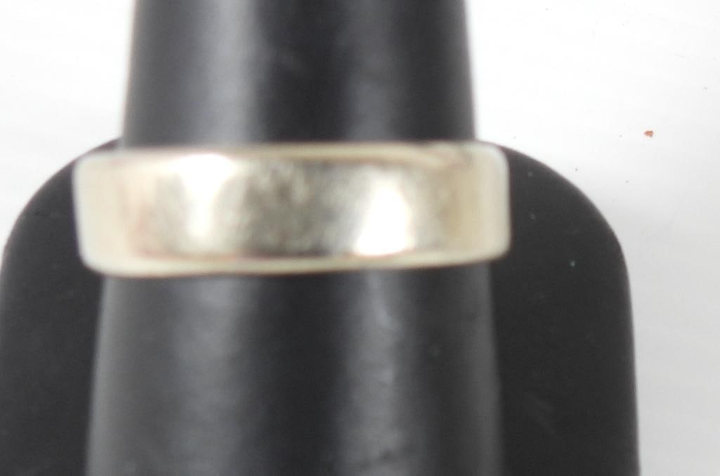 14Kt white gold wedding band 5.5 grams (1 of 4)