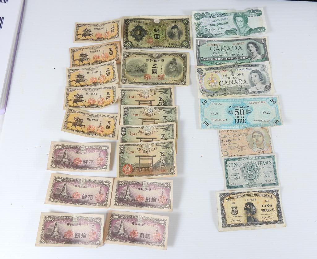 Lot of WWII and earlier Japanese currency banknotes and others: Includes 4 x 50 Sen bank noted Japanese WWII issued , Japanese 10 Yen from around 1930, Japanese 5 Yen from WWII, 5 x Japanese 10 Sen issued 1944 discontinued 1953, 5 x 1944 Japanese 5 Sen SeriesYi is