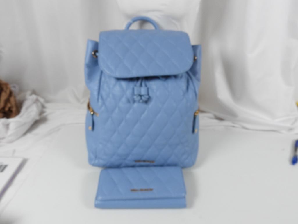 NEW Vera Bradley Leather Backpack Luxury quilted. (1 of 16)