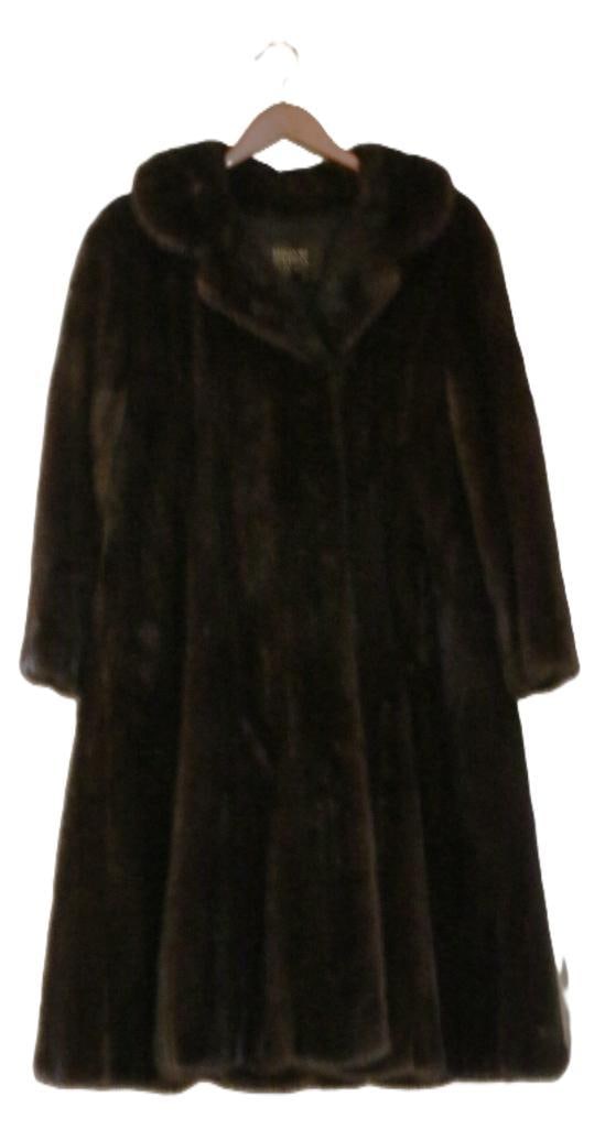 Vintage Bergdorf Goodman Full length Mink coat (1 of 16)