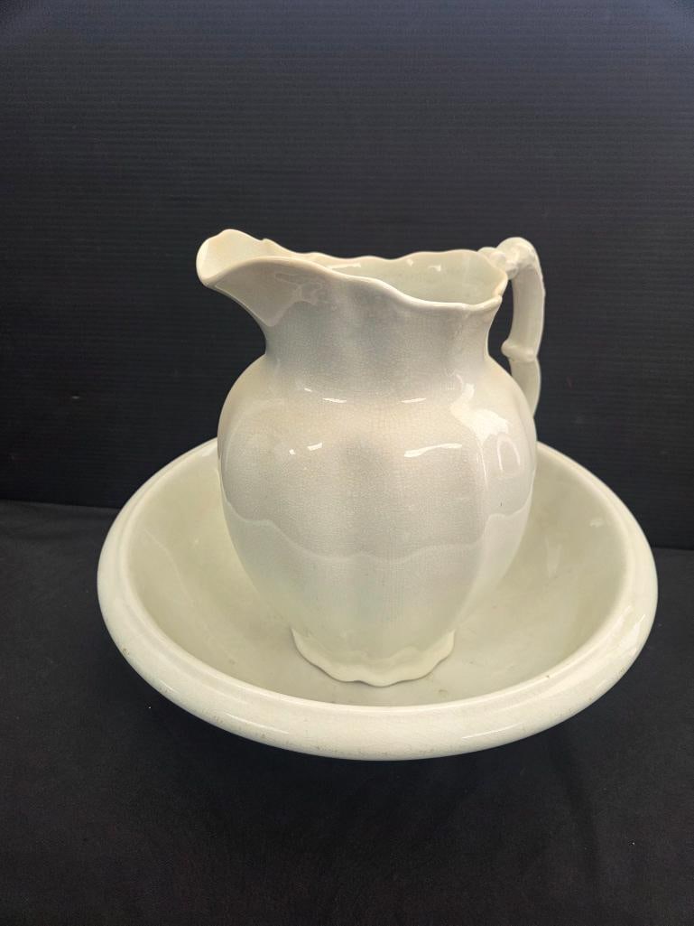 LOT OF 2 WHITE IRONSTONE PITCHER AND BASIN: Made by johnson Bros in England, it feature a scalloped edge on the pitcher and comes as a set both with the style "Royal Ironstone"