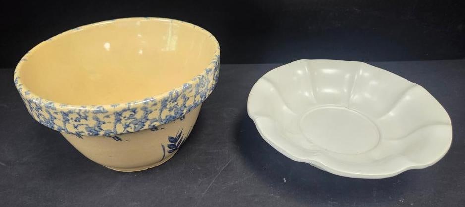 LOT OF 2 VINTAGE MCCOY/ROBINSON POTTERY BOWLS: Two separate artists two separate bowls, Robinson Ransbottom pottery created the tan and blue bowl with a whate motif on its face 7.5"x7.5"x4.5" and MCCOY created the pearl white raised bowl